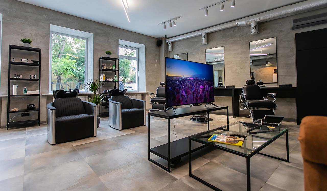 Продукция NEPTN в барбершопе MEN'S CITY